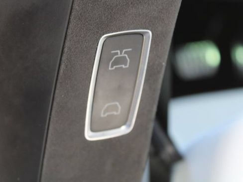 Used 2023 Tesla Model X AWD/4WD image 43