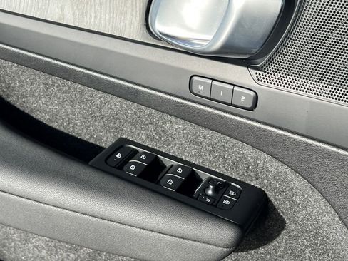 Used 2026 Volvo XC40 B5 Plus w/ Protection Package Premier image 38