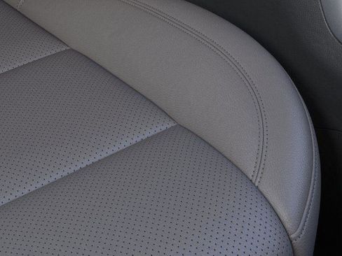 New 2026 Chevrolet Silverado 1500 LTZ w/ Z71 Off-Road Package image 21