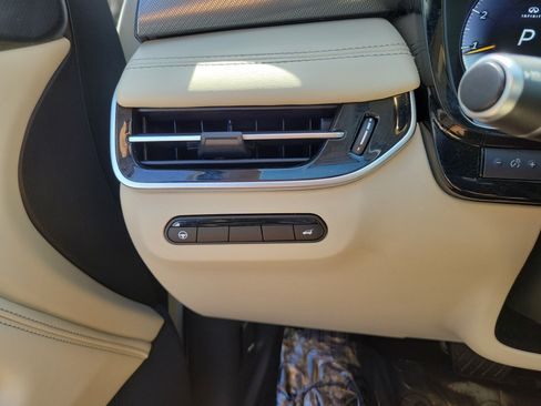 Certified 2024 INFINITI QX60 Luxe AWD/4WD image 13