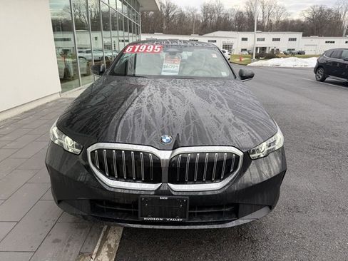Used 2026 BMW 530i xDrive w/ Executive Package image 4