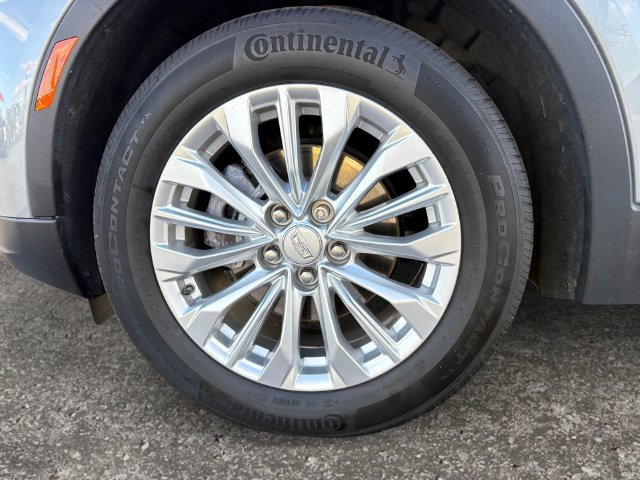Used 2024 Cadillac XT4 Luxury w/ Cold Weather Package AWD/4WD image 14