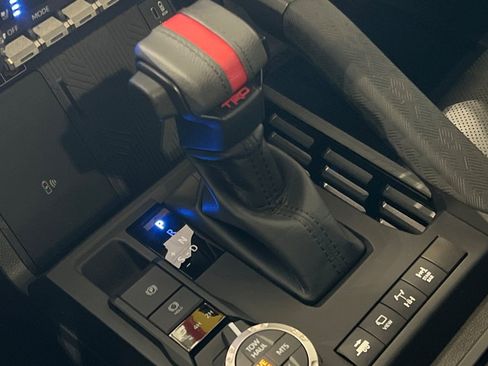 Used 2025 Toyota Tacoma TRD Pro image 24