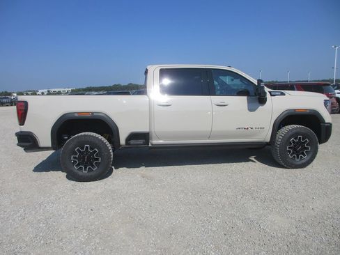 New 2026 GMC Sierra 2500 AT4X AWD/4WD image 3