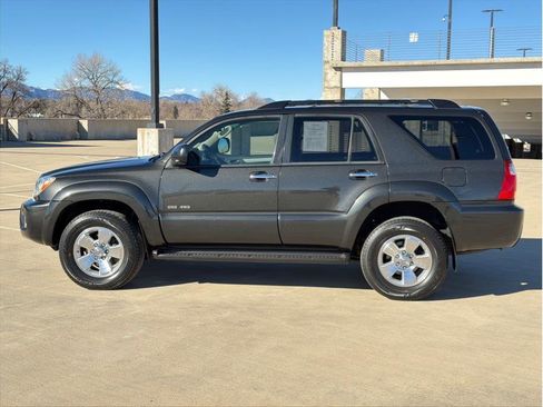 Used 2007 Toyota 4Runner SR5 image 4