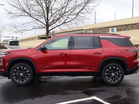 New 2026 Chevrolet Traverse LT w/ Sun and Wheel Package image 4