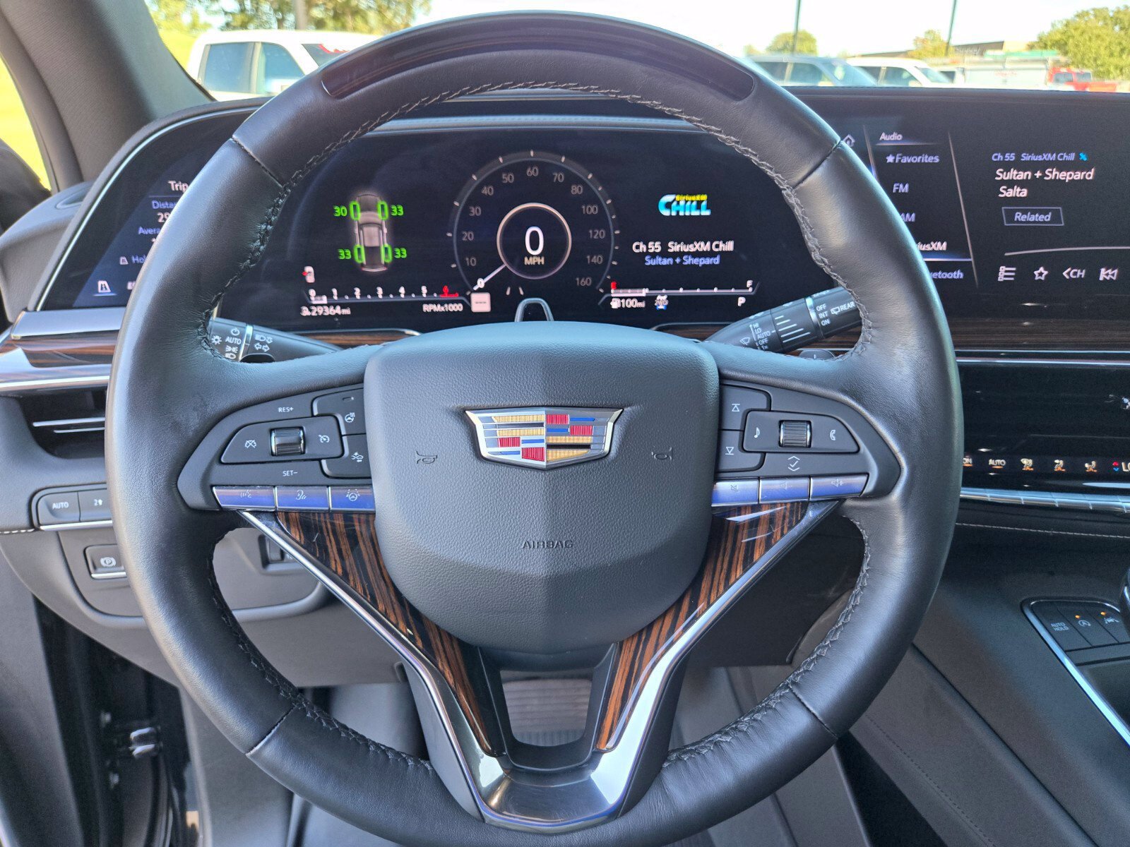 Used 2024 Cadillac Escalade Premium Luxury AWD/4WD image 30