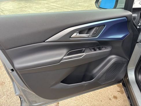 New 2026 Chevrolet Equinox EV LT image 23