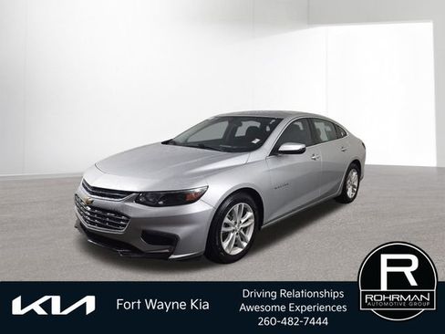 Used 2016 Chevrolet Malibu LT FWD image 1