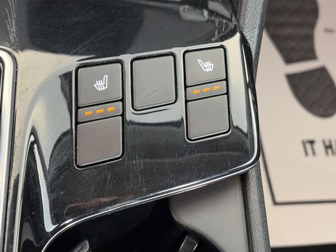 Used 2023 Kia Sportage EX image 24