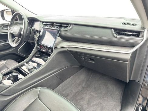 Used 2022 Jeep Grand Cherokee Limited image 13