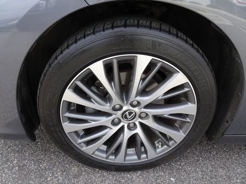 Used 2019 Lexus ES 350 w/ Premium Package FWD image 36