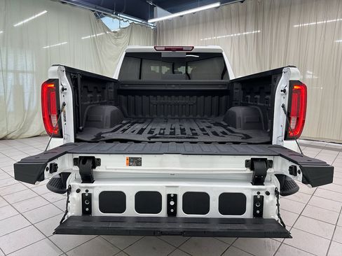 Used 2024 GMC Sierra 1500 Denali AWD/4WD image 10