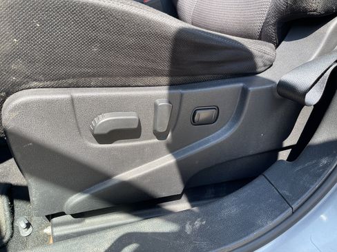 Used 2012 Nissan Rogue SV w/ Premium Pkg AWD/4WD image 14