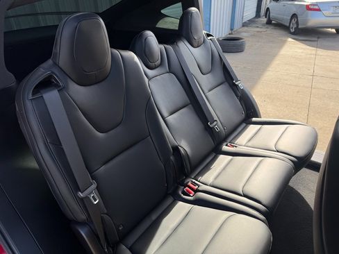 Used 2021 Tesla Model X Long Range Plus image 19