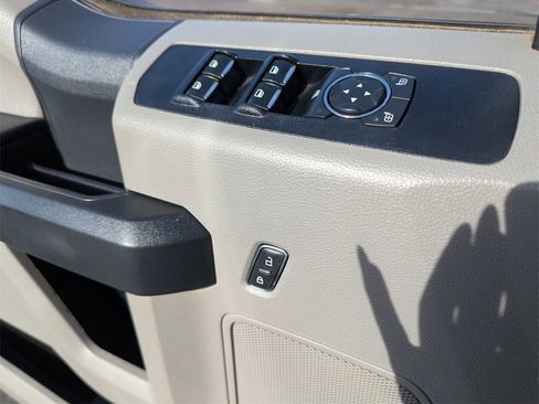 Used 2022 Ford F250 XL w/ Power Equipment Group image 17