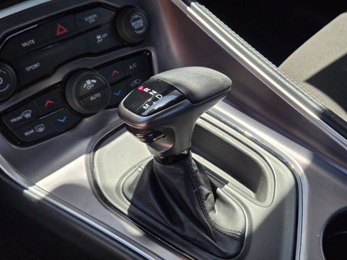 Used 2021 Dodge Challenger SXT RWD image 17