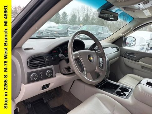 Used 2013 Chevrolet Avalanche LT AWD/4WD image 14