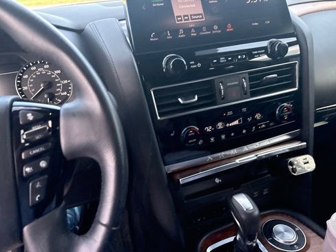 Used 2023 Nissan Armada SL w/ Captain's Chairs Package RWD image 2