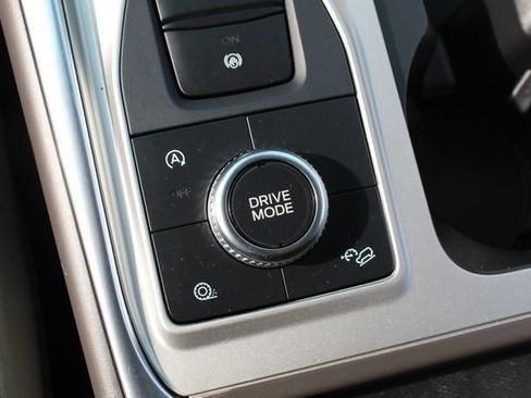 Used 2023 Ford Explorer Platinum w/ Technology Package AWD/4WD image 30