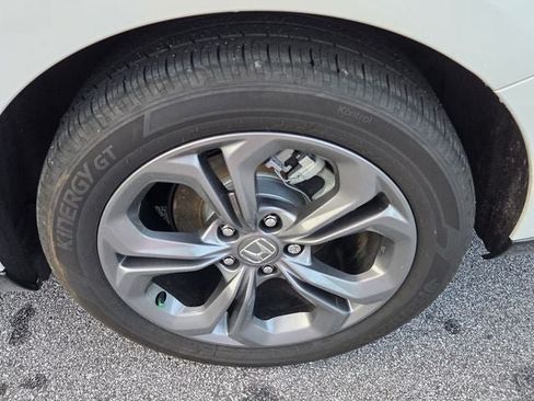 Used 2025 Honda Accord EX-L image 10