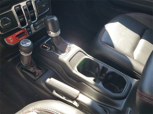 Used 2022 Jeep Gladiator Rubicon w/ LED Lighting Group image 17