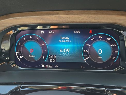 Used 2025 Volkswagen Atlas SE FWD image 24