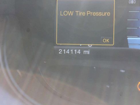 Used 2012 Ford Edge Limited image 9