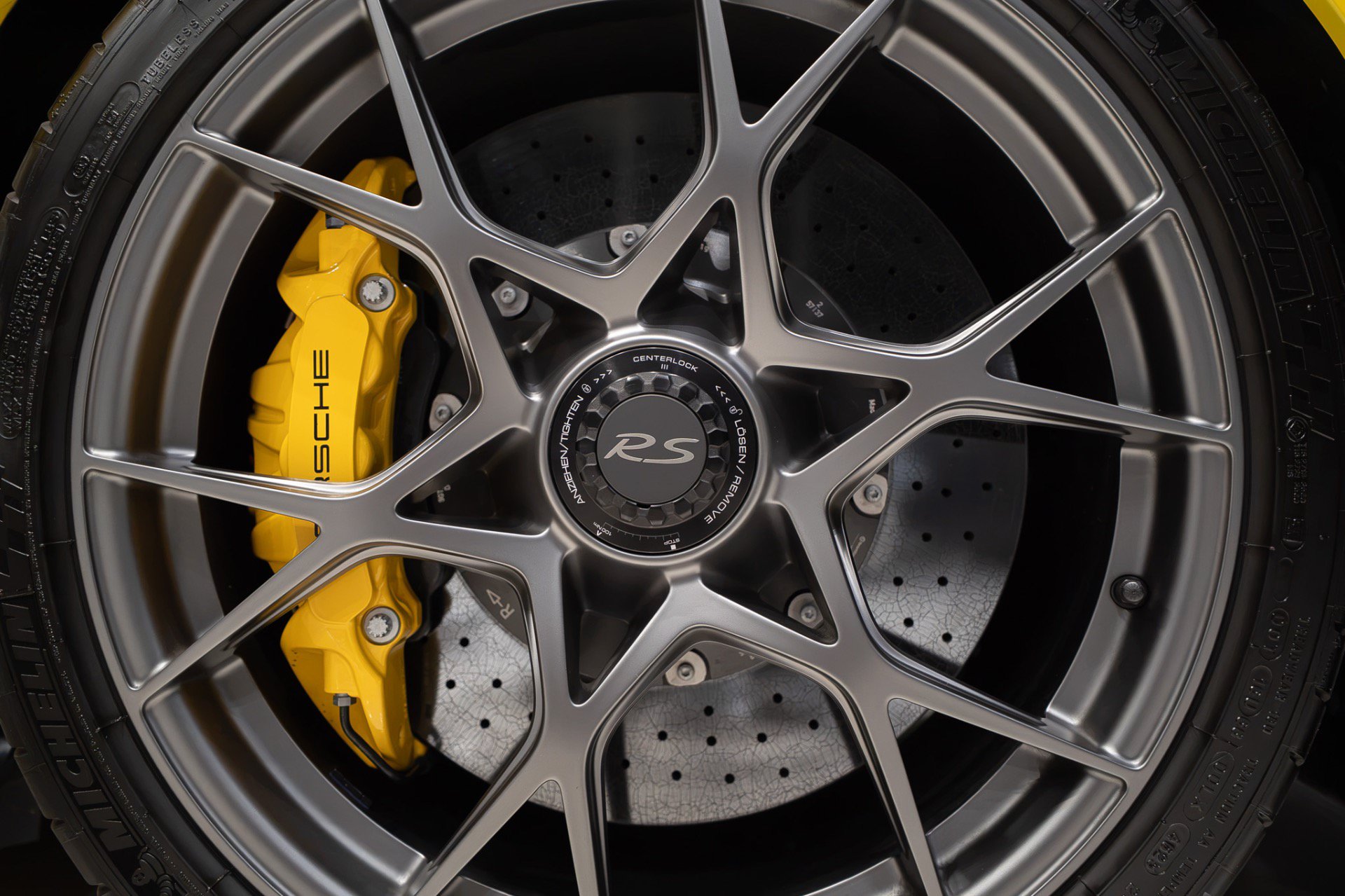 Used 2024 Porsche 718 Cayman GT4 RS RWD image 45