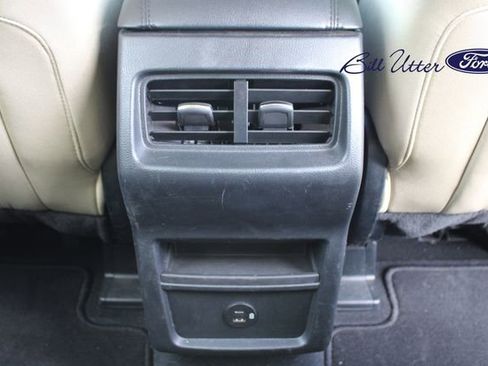 Used 2022 Ford Edge SE w/ Black Appearance Package AWD/4WD image 14