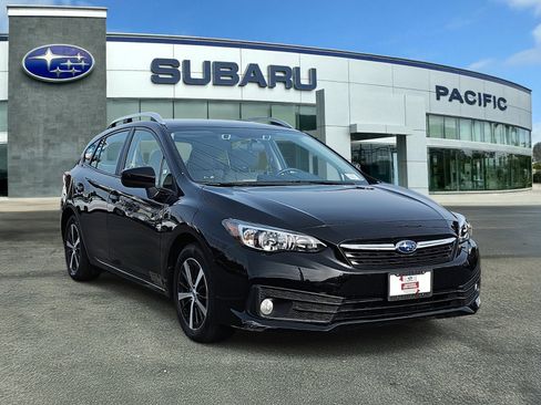 Used 2023 Subaru Impreza Premium image 1