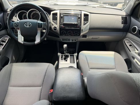 Used 2015 Toyota Tacoma 4x4 Double Cab w/ SR5 Package image 13