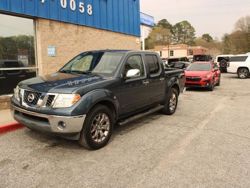 Used 2014 Nissan Frontier SL image 5