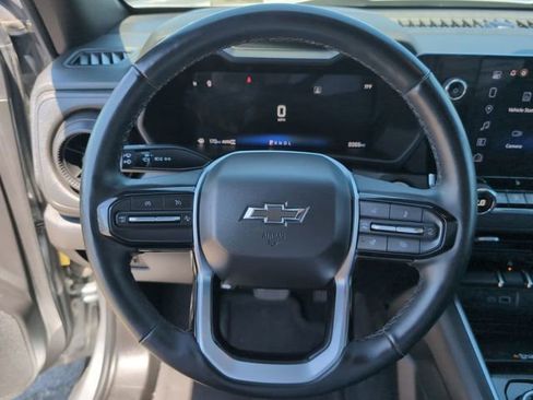 Used 2025 Chevrolet Colorado Trail Boss AWD/4WD image 17
