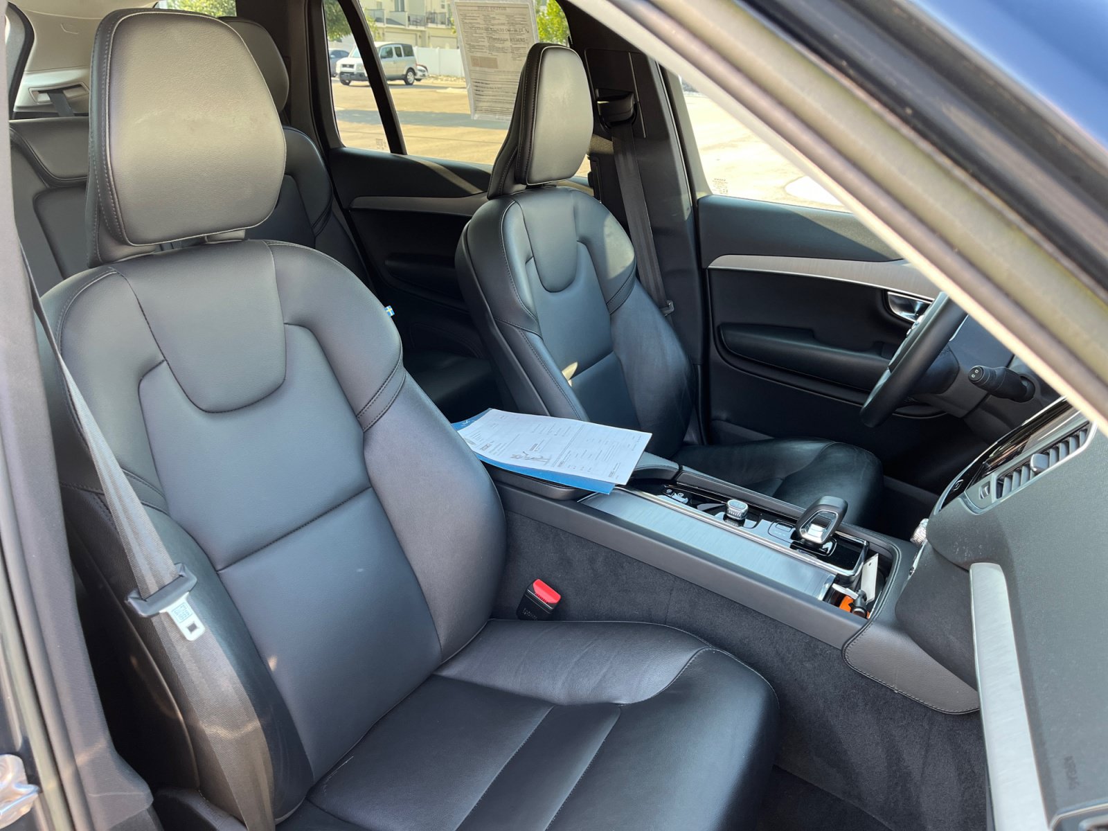 Used 2023 Volvo XC90 B5 Core AWD/4WD image 19