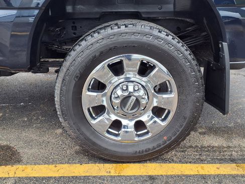 Certified 2023 Ford F350 Lariat w/ Tow Technology Package image 8