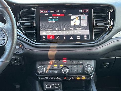 Used 2025 Dodge Durango GT image 15