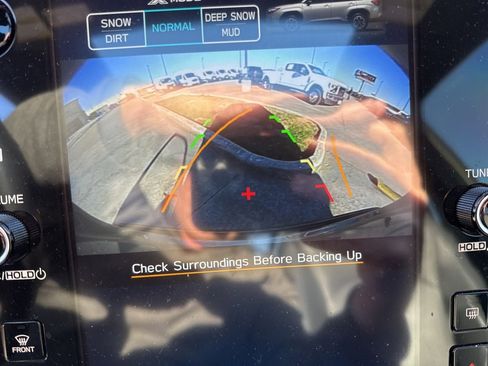 Used 2025 Subaru Forester Limited image 27