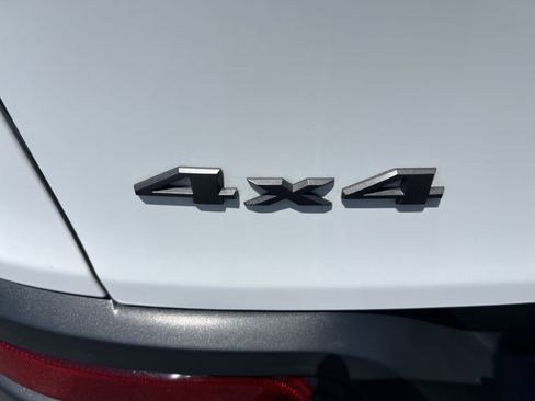 Used 2016 Jeep Cherokee Trailhawk w/ Trailer Tow Group AWD/4WD image 11