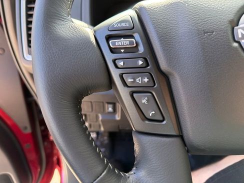 Used 2024 Nissan Frontier SV w/ SV Convenience Package image 21