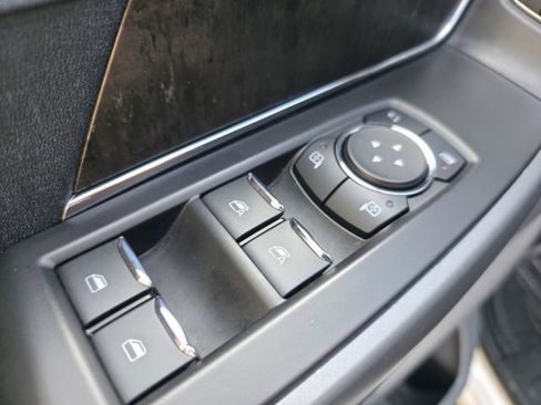 Used 2023 Ford F150 Lariat w/ FX4 Off-Road Package image 16