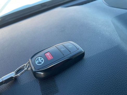 Used 2025 Toyota 4Runner TRD Off-Road image 22