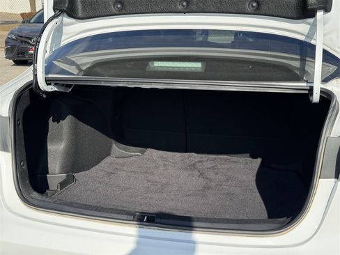 Used 2024 Toyota Corolla SE image 30