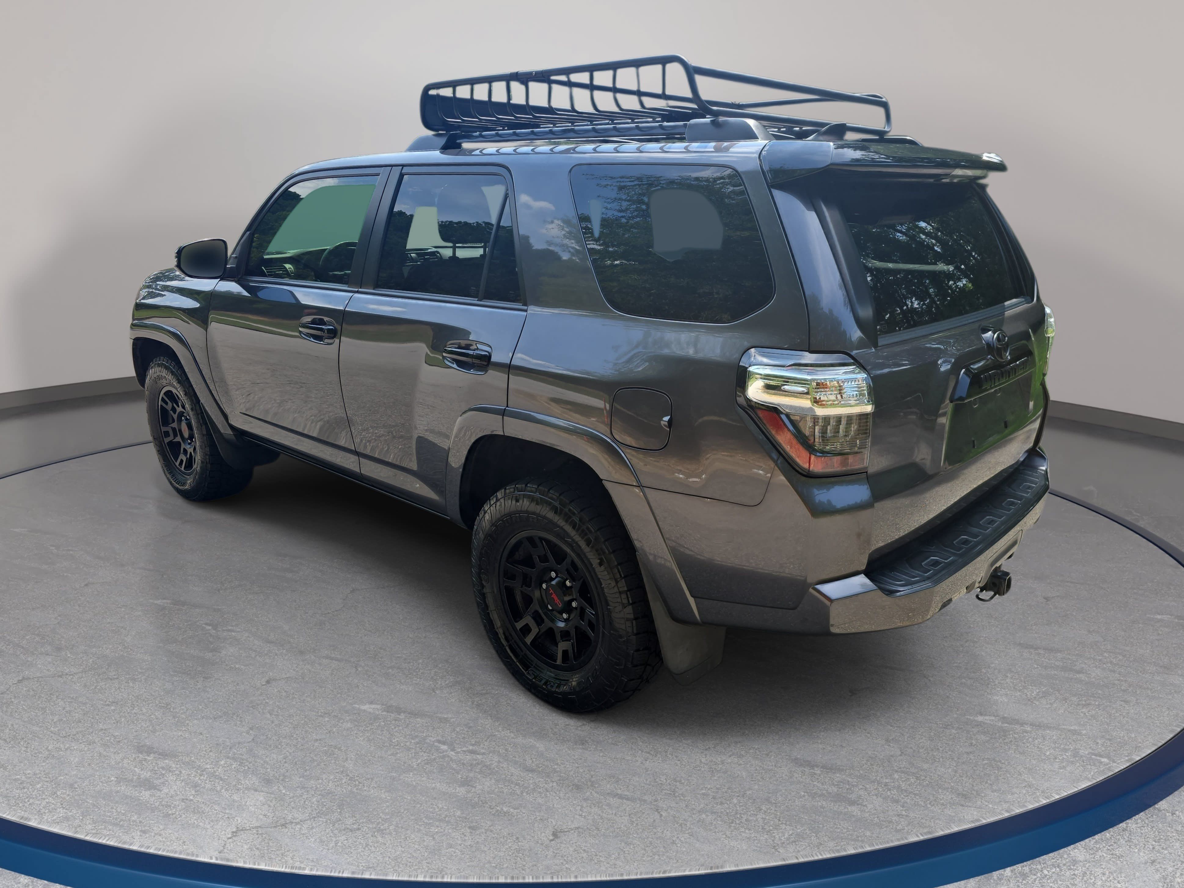 Used 2021 Toyota 4Runner Venture AWD/4WD image 7