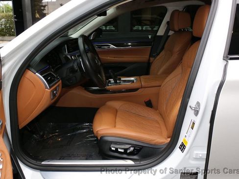 Used 2020 BMW M760i xDrive w/ Luxury Rear Seating Package image 28