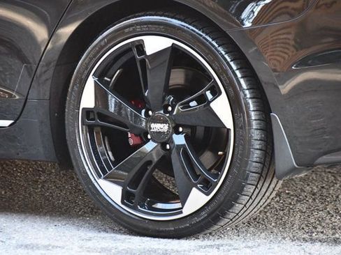 Used 2019 Genesis G70 2.0T Advanced w/ Sport Package image 12