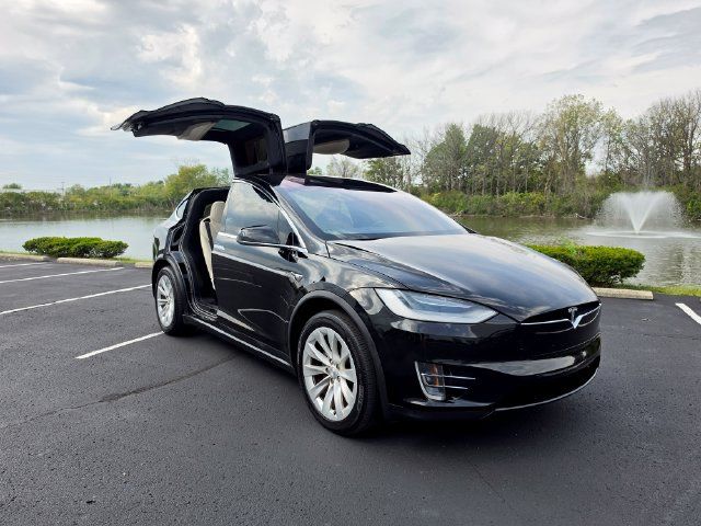 Used 2020 Tesla Model X Long Range AWD/4WD image 19