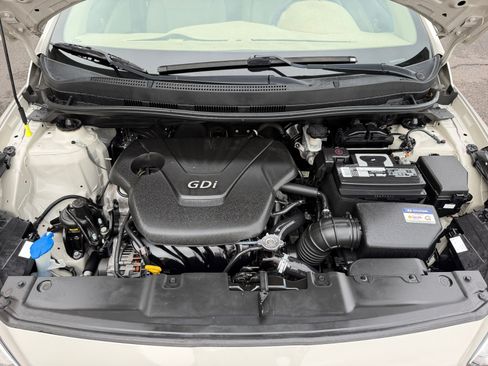 Used 2017 Hyundai Accent SE FWD image 21