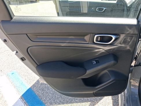 Used 2025 Honda Civic Sport image 21