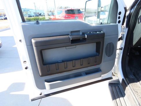 Used 2015 Ford F350 XL w/ Power Equipment Group image 22